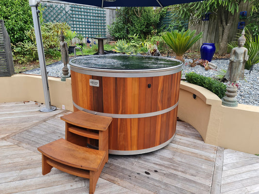 Electric hot & cold tub with natural wood finish